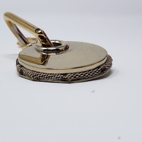 Gucci Bright Brass + Beige Leather Repurposed Keychain - Picture 5 of 10